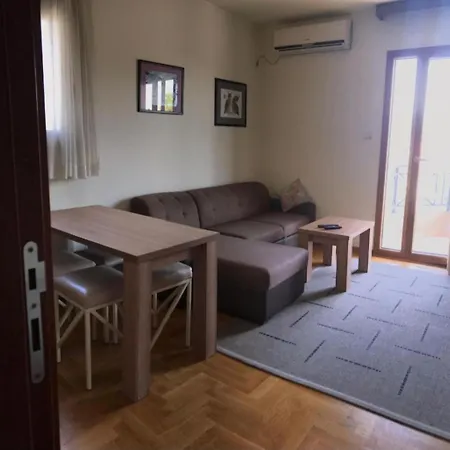 Apartmani Ivana Vrnjacka Banja Exterior photo